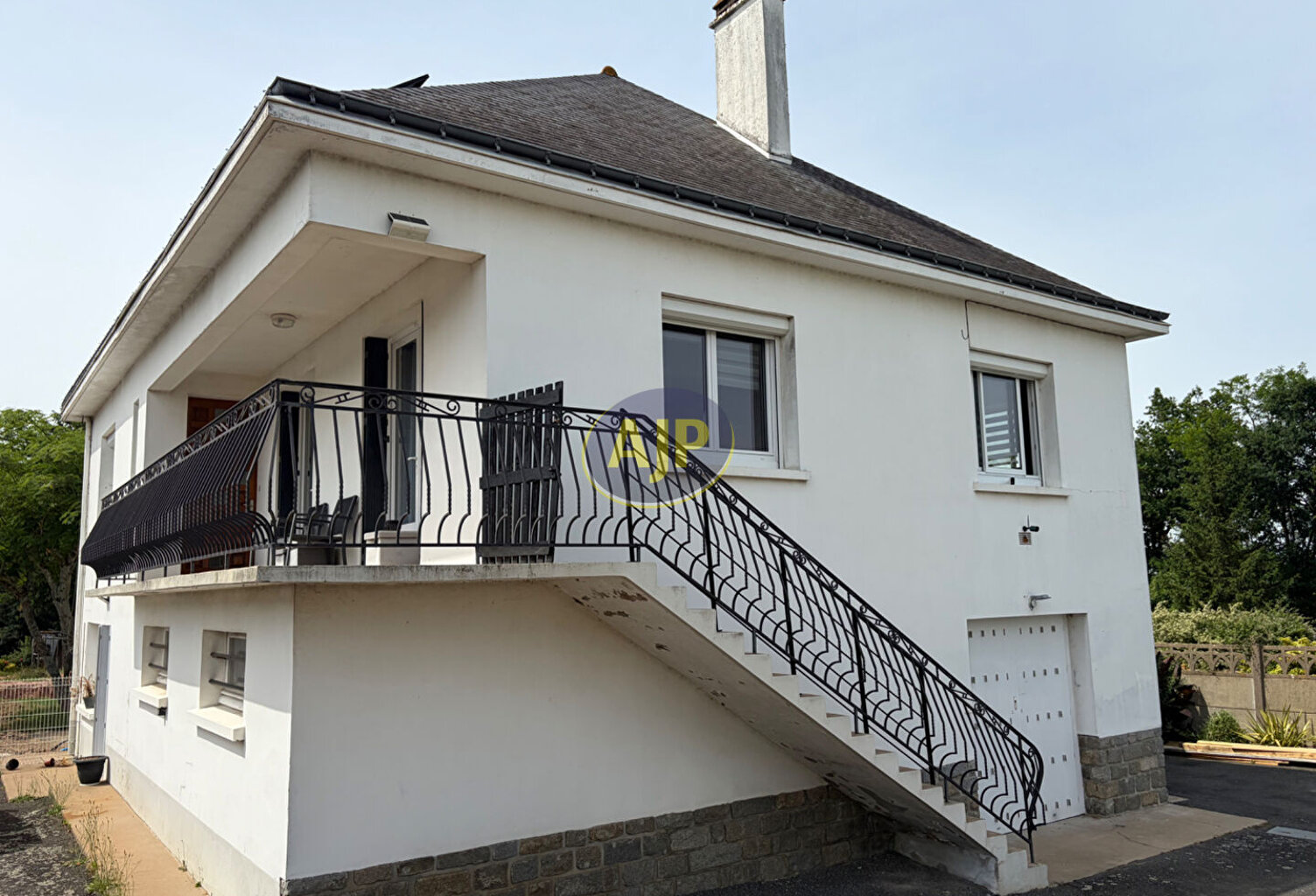 Maison Bourg Avessac - 6 pièces - 108 m2 - 1579 m2 Terrain — photo 1