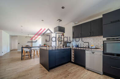 Maison 5 pièces 252000 €