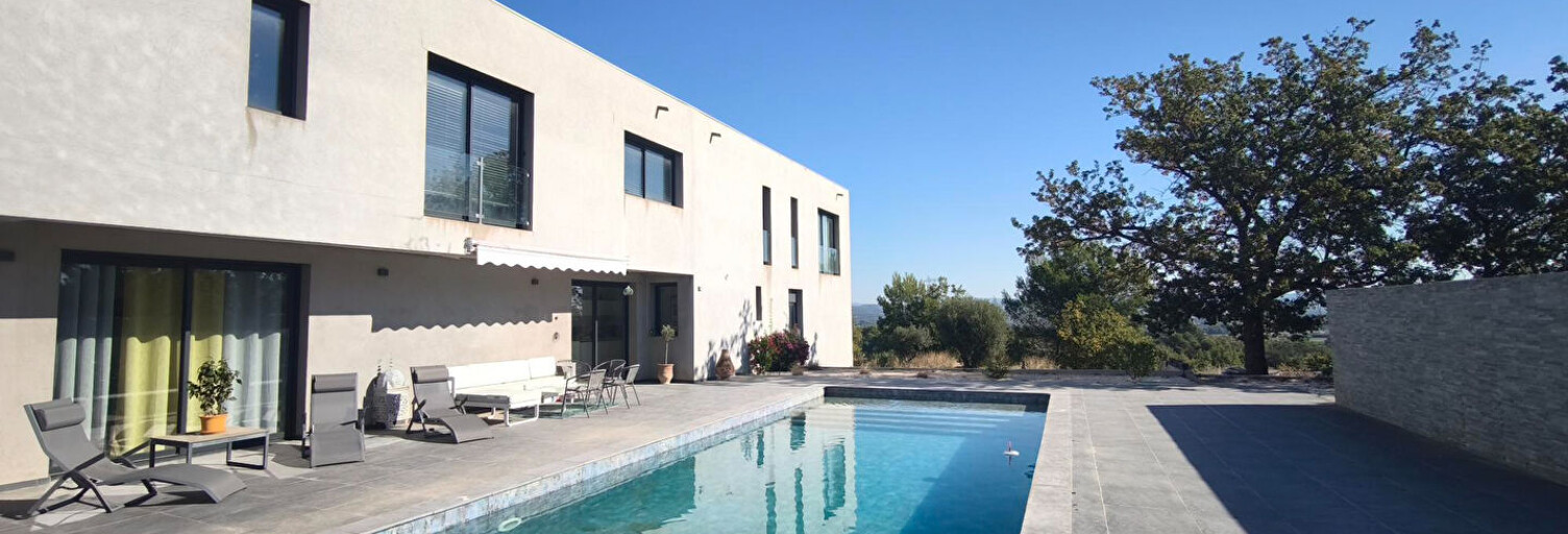 Maison 8 Pièces 285 m² à vendre à Le Puy-Sainte-Réparade (13610)