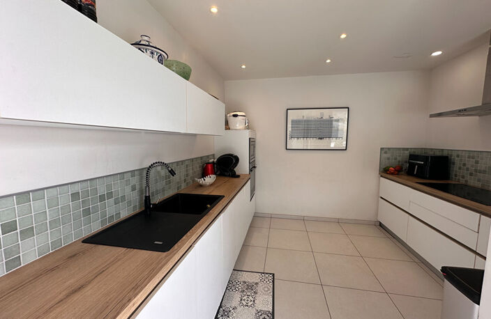 Vente Exclusivité Puy St Reparade en campagne LC Gestion vous propose une maison contemporaine de type 7 sur 5056 m² de terrain avec piscine — photo 3