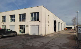 Commerce  342 m² à louer à Auxerre (89000)