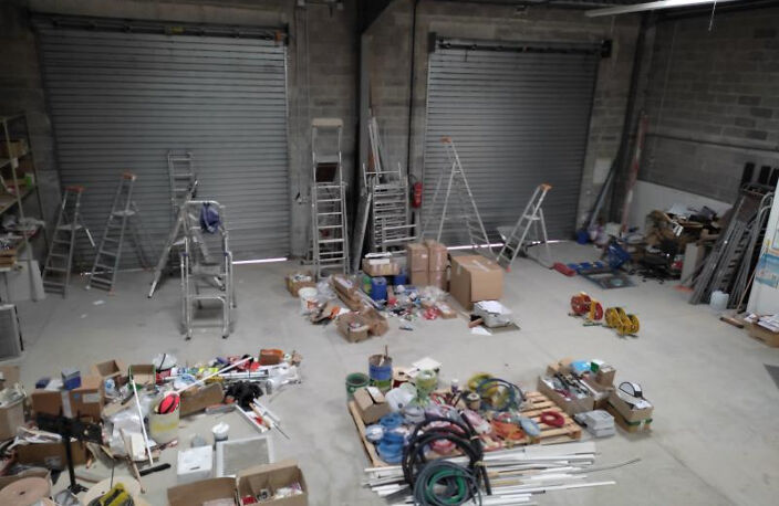 AUXERRE - LOCAL D'ACTIVITE - BUREAUX 104M² - DEPOT 238M² + MEZZANINE - TERRAIN PRIVATIF  200M² — photo 4