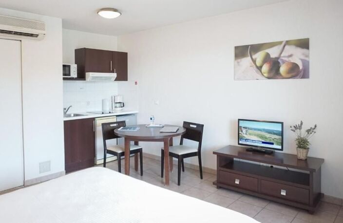 Studio - 23.75m ² — photo 2