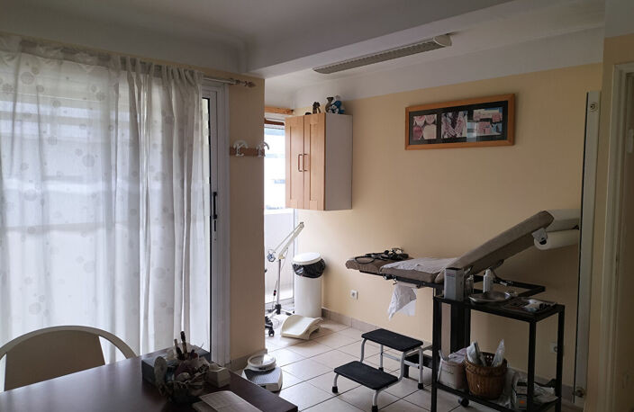 A louer Bureau et espace commun — photo 2
