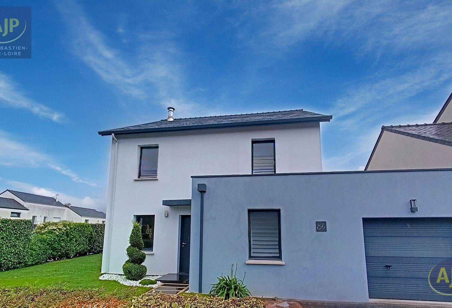 Maison Orvault Bourg,152 m², 5 Chambres, — photo 1