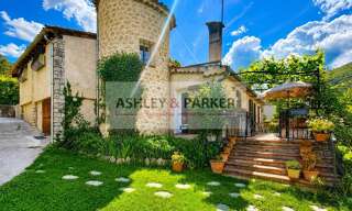 Maison 6 Pièces 152 m² à vendre à Entrevaux (04320)