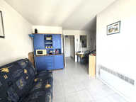 FRÉJUS PLAGE  T1 BIS AVEC COIN NUIT, PISCINE, PARKING — photo 3