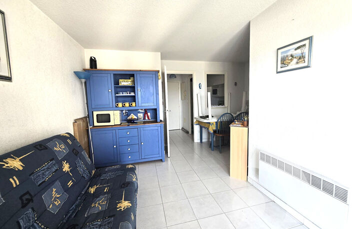 FRÉJUS PLAGE  T1 BIS AVEC COIN NUIT, PISCINE, PARKING — photo 3