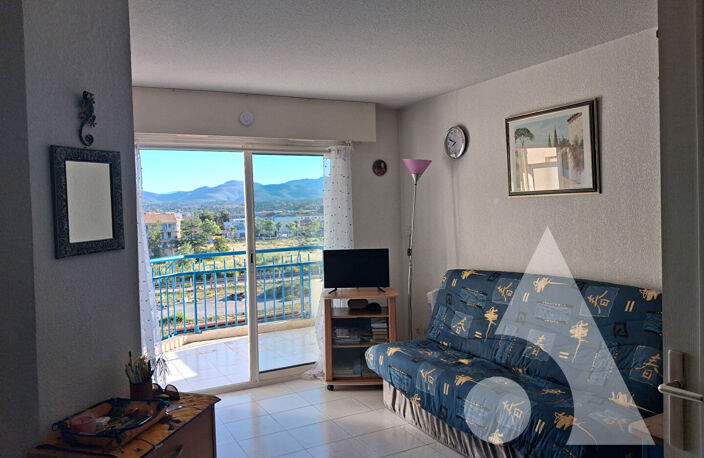 FRÉJUS PLAGE  T1 BIS AVEC COIN NUIT, PISCINE, PARKING — photo 5