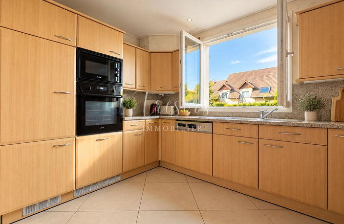 Spacieux rez-de-jardin au calme 97 m², Vieugy - Annecy — photo 2