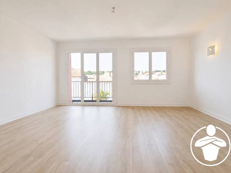 EN EXCLUSIVITÉ – T2 traversant de 55 m² avec balcons, entrée centrale et espace dressing – Proche du centre-ville d’Agen — photo 1