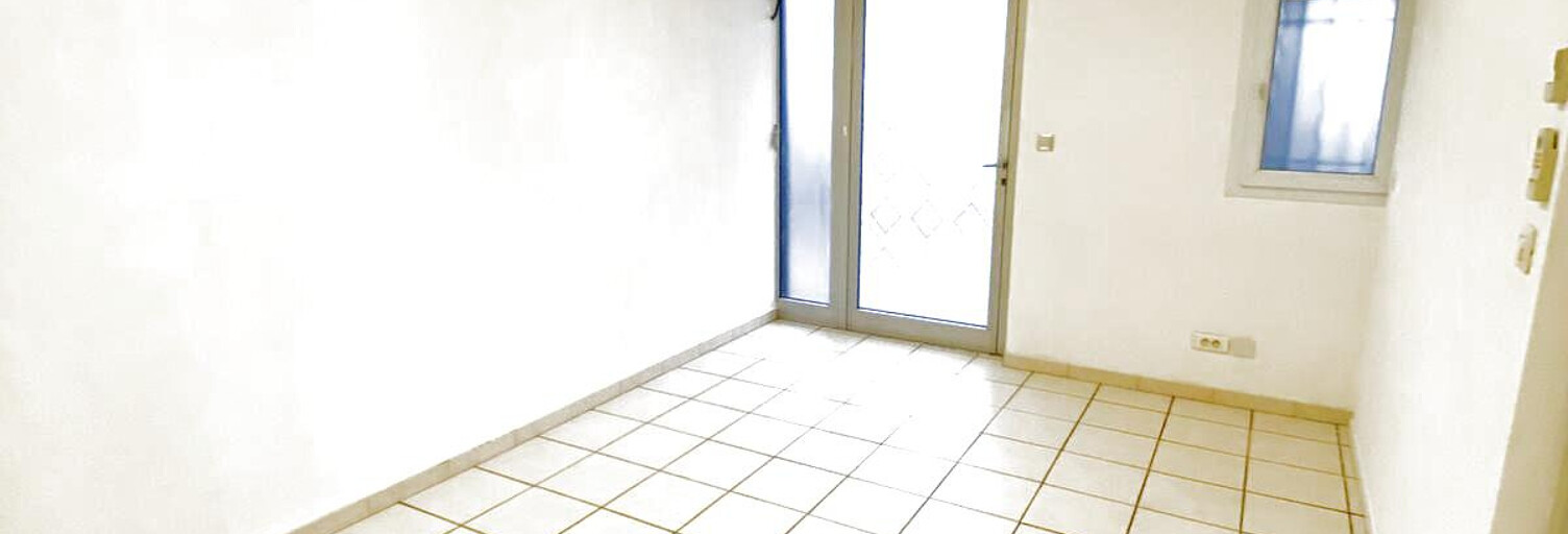 Commerce  40 m² à louer à Vitrolles (13127)