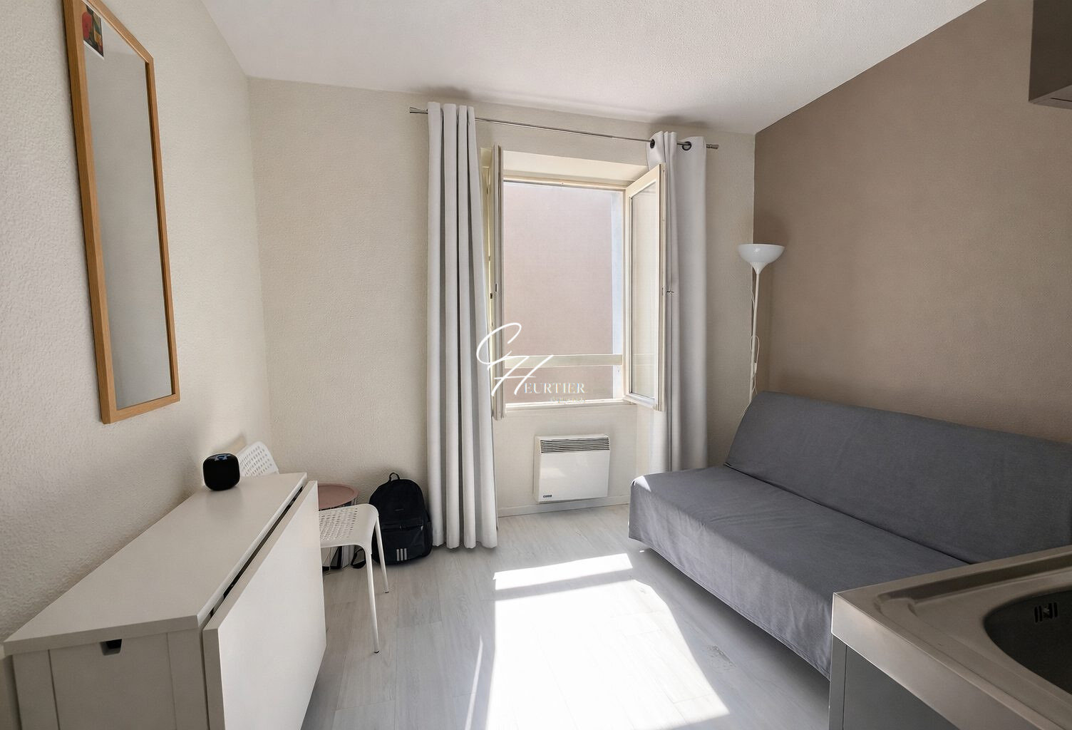Studio meublé équipé — photo 1