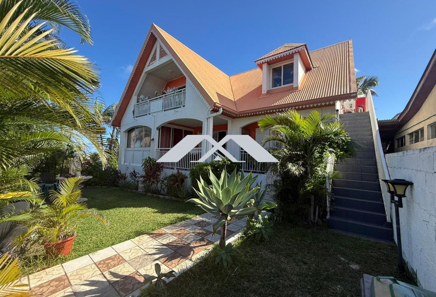 Magnifique ensemble immobilier de charme à fort rendement locat — photo 1