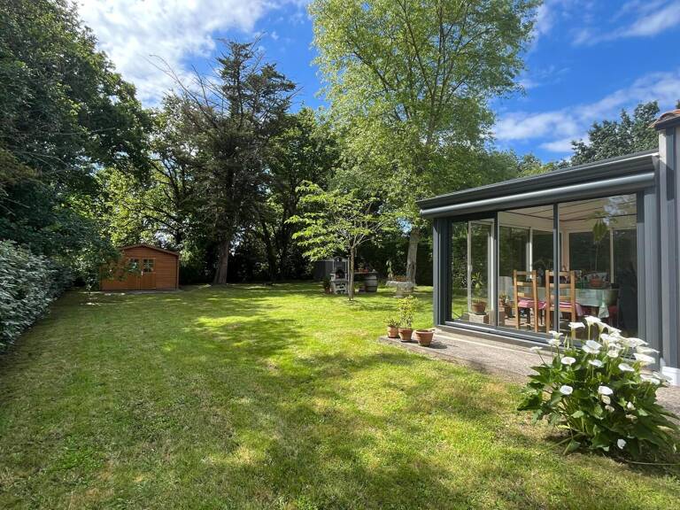 Maison à Saint Urbain — photo 1