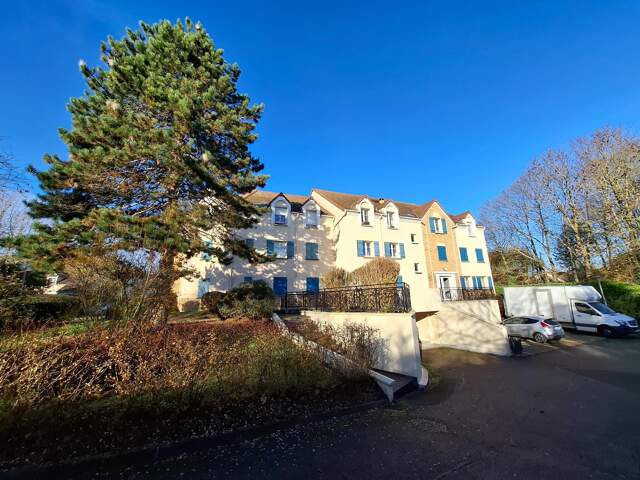 Bel appartement F2 en rez de chaussée. — photo du bien