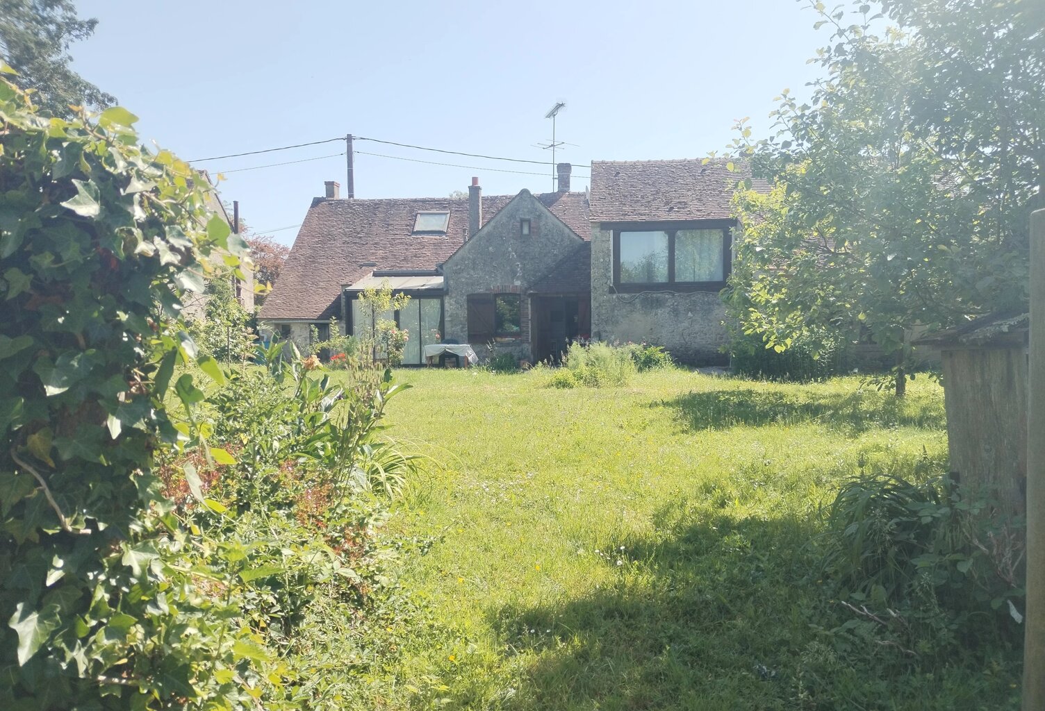 MAISON FAMILIALE À RÉNOVER – 120 M² – TERRAIN 866 M² — photo 1