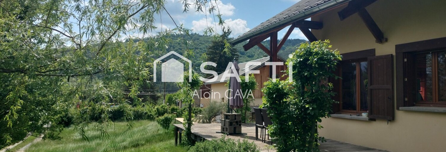 Maison 5 Pièces 105 m² à vendre à Montclar (04140)
