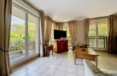 Rez de jardin de 101m2, terrasse, 2 parkings — photo du bien