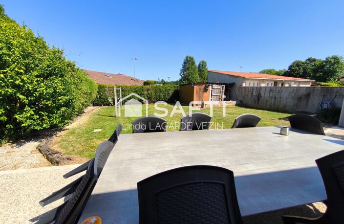 Maison de bourg, 5 chambres, dépendances et garage — photo 4