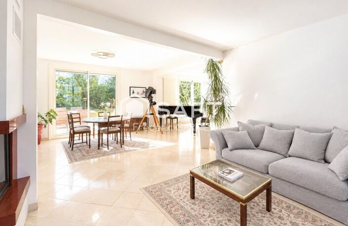 Maison de 212 m², 7 pièces, 5 chambres — photo 2