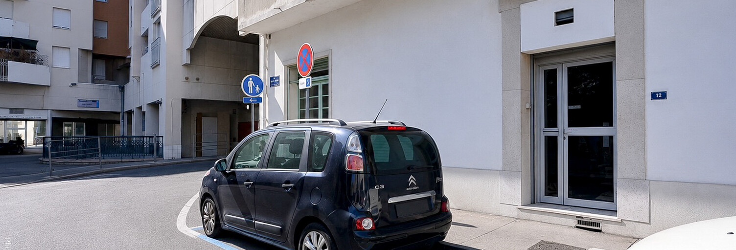 Divers  173 m² à vendre à Aubagne (13400)