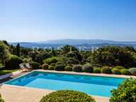 Exclusivité - Élégante propriété avec vue panoramique sur le Lub — photo 2