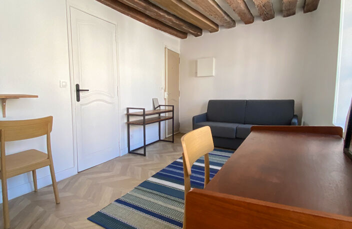 Exclusivité - Studio de charme lumineux au coeur du Marais — photo 5