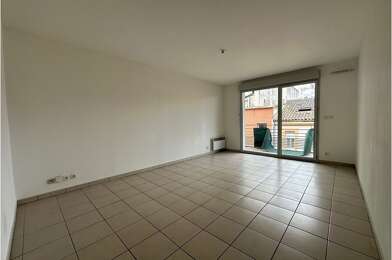 Appartement 3 pièces 989 €