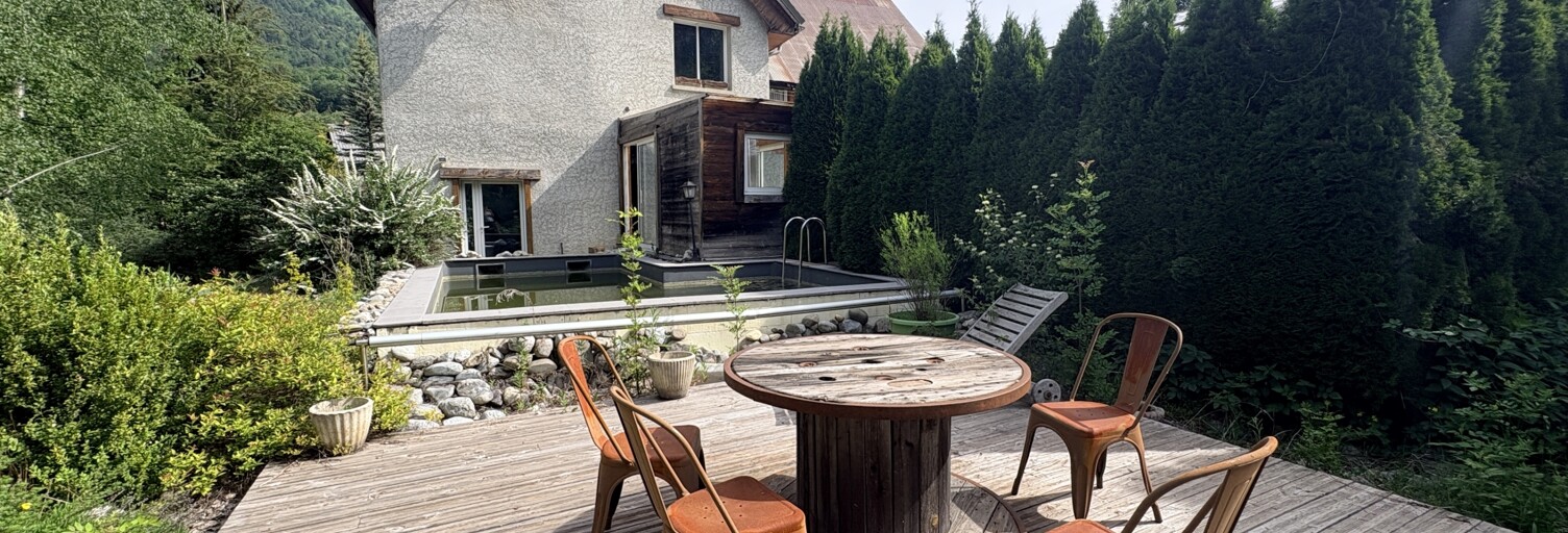 Maison 10 Pièces 264 m² à vendre à Saint-Jean-Saint-Nicolas (05260)