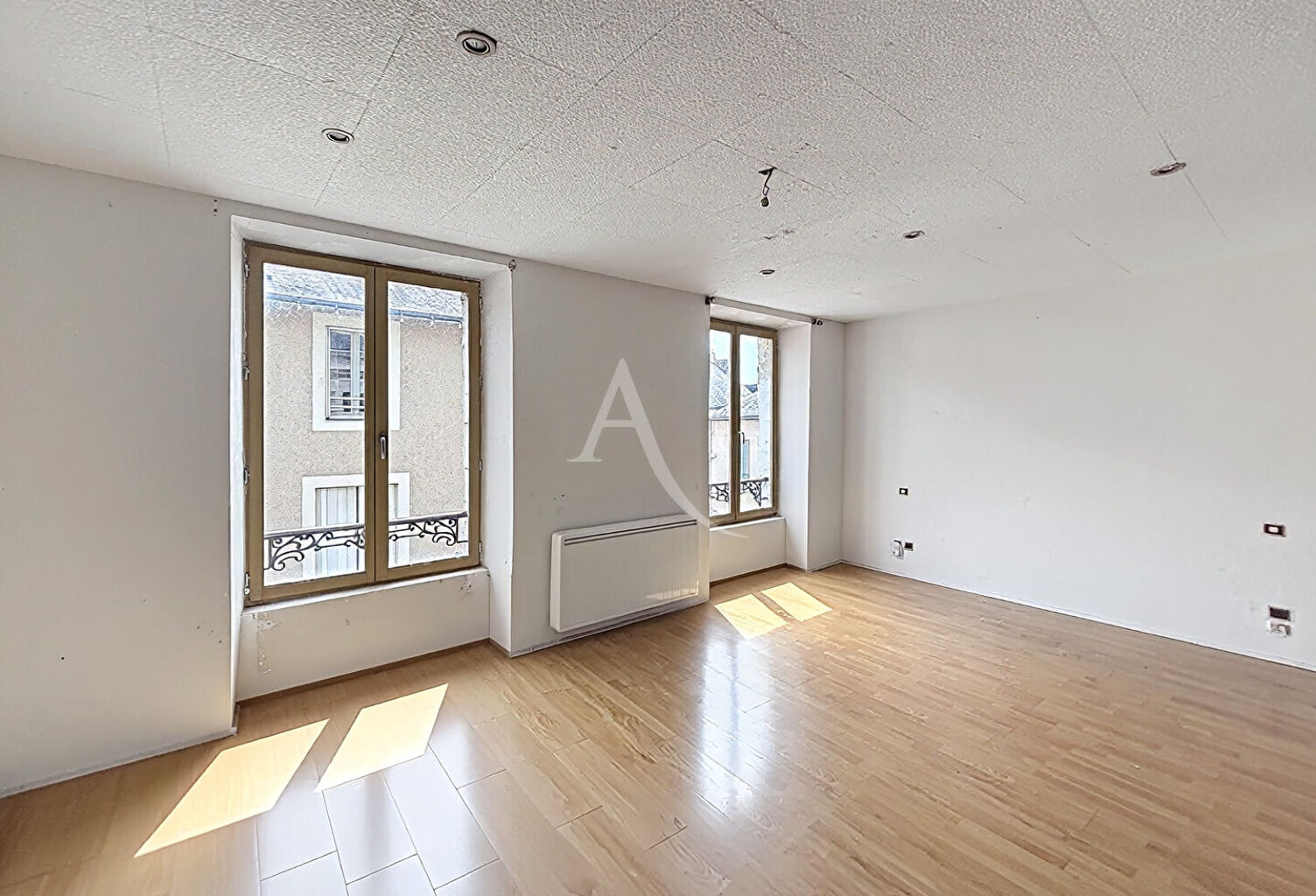 Maison 132m² habitables Hyper Centre Château-Gontier-Sur-Mayenne — photo 1