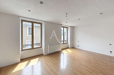 Immeuble  109900 €