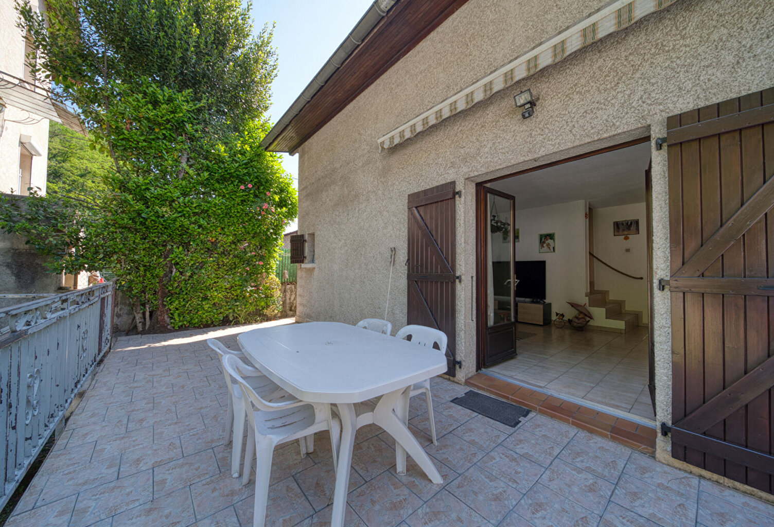 Maison individuelle, proches commodités avec garage double. — photo 1