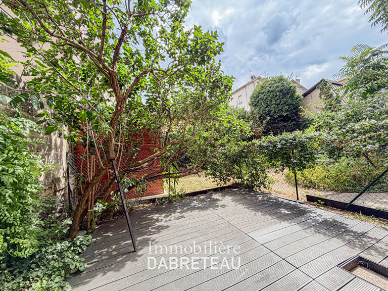 Appartement T2 - VILLEURBANNE — photo 1