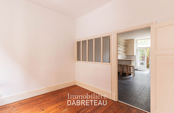 Appartement T2 - VILLEURBANNE — photo 5