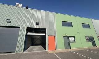 Commerce  200 m² à louer à Civrieux (01390)