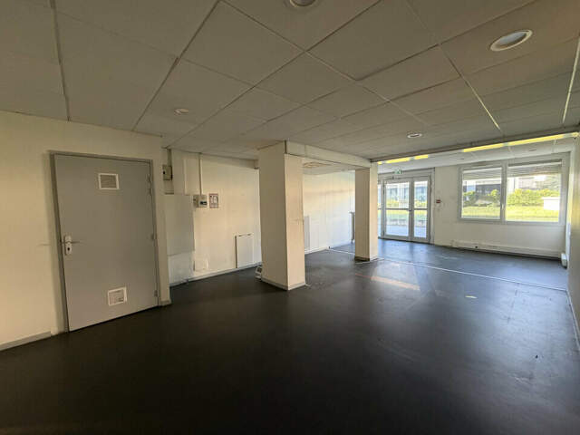 BUREAUX à LOUER — photo du bien