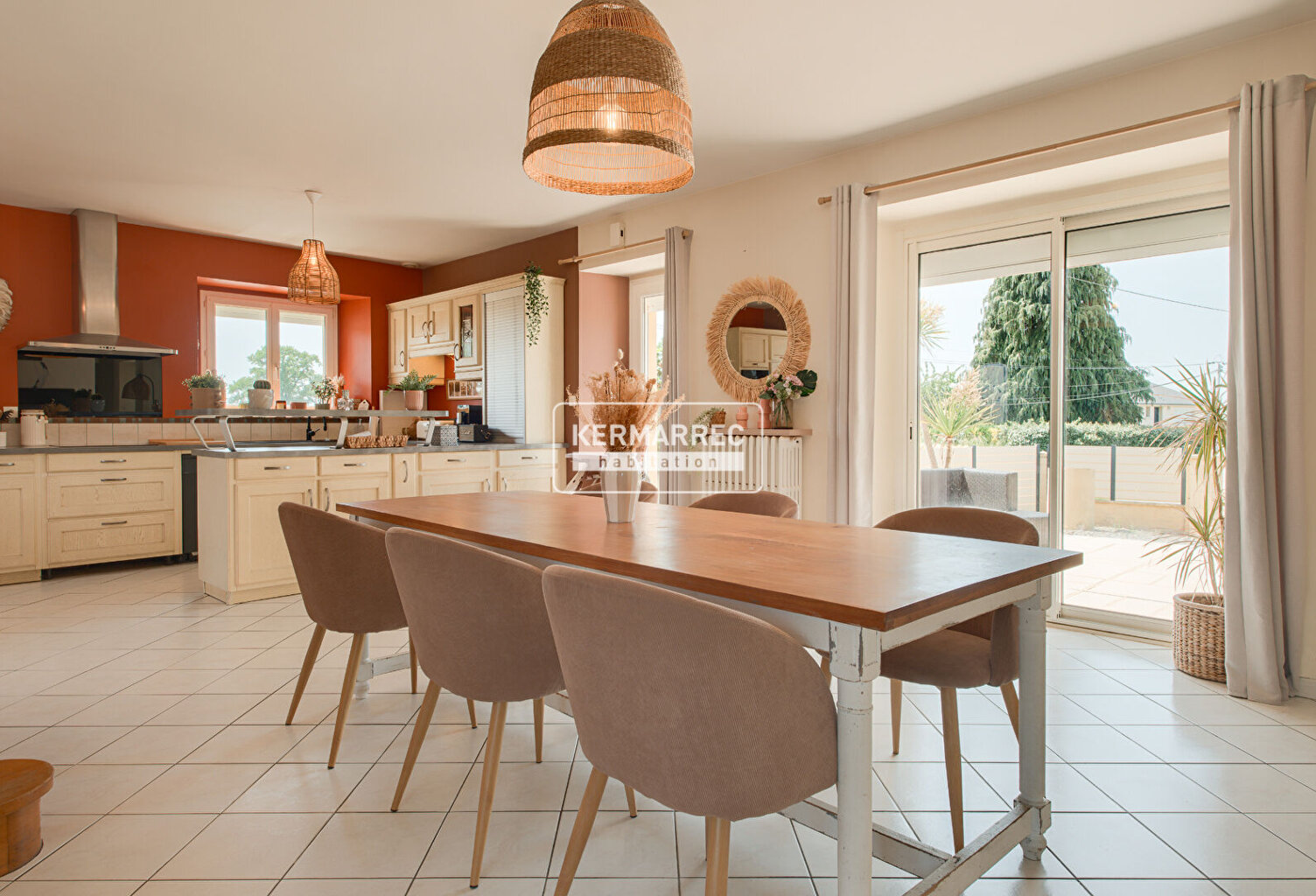 A VENDRE Maison Argentré-Du-Plessis 10 pièce(s) 195 m2 - 324 500  HAI — photo 1