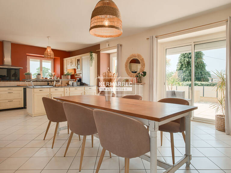 A VENDRE Maison Argentré-Du-Plessis 10 pièce(s) 195 m2 - 324 500  HAI — photo 1