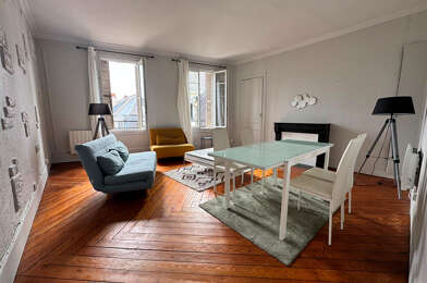Appartement 2 pièces 830 €