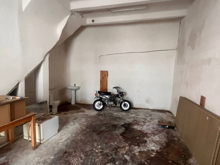 Local commercial Marseille 13002, 28 m2, RDC — photo 1