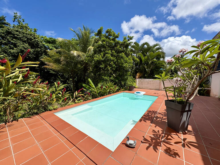 VILLA T5 + PISCINE HAUTEURS LEZARDE TERRAIN 925M2 — photo 1