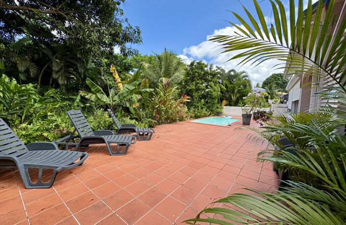 VILLA T5 + PISCINE HAUTEURS LEZARDE TERRAIN 925M2 — photo 2