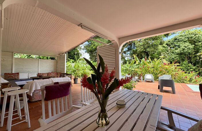 VILLA T5 + PISCINE HAUTEURS LEZARDE TERRAIN 925M2 — photo 3