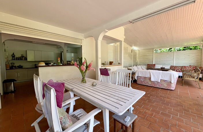 VILLA T5 + PISCINE HAUTEURS LEZARDE TERRAIN 925M2 — photo 4