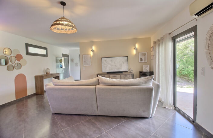 MAISON T4 AVEC PISCINE À VENDRE   PLAN-DE-CUQUES / CHÂTEAU-GOMBERT   LE CAVAOU — photo 3