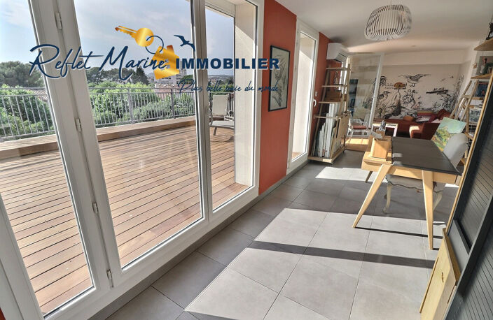 EXCLUSIVITÉ   LA CIOTAT CENTRE-VILLE   APPARTEMENT D'EXCEPTI — photo 2