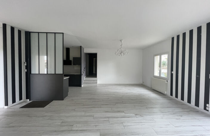 ROYAN MAISON DE 100 M2 DE PLAIN-PIED AU PRIX DE 368 000 EUR HA — photo 5