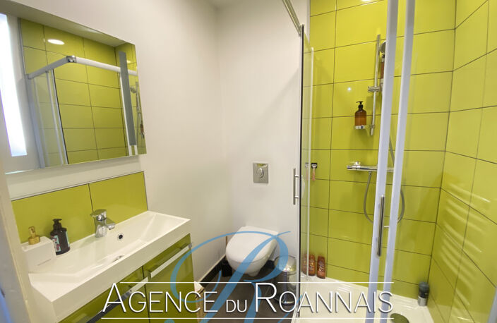 Maison de ville à vendre à CHARLIEU de 182.50m2 offrant 4 ch — photo 5