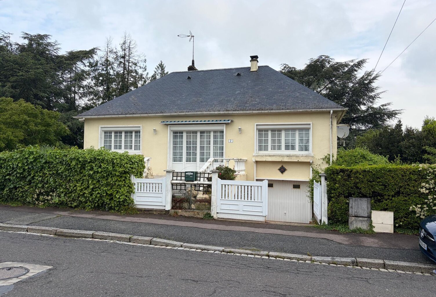 Pavillon de plain pied, en centre ville — photo 1